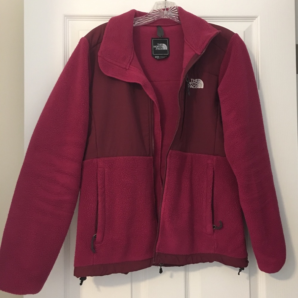 Used magenta Northface Denali
